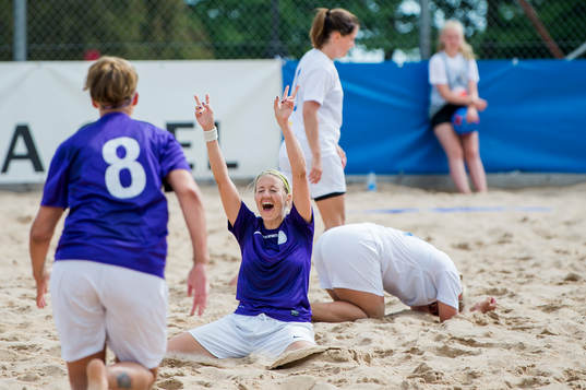 Beach FFs Nathalie Dahlqvist jublar