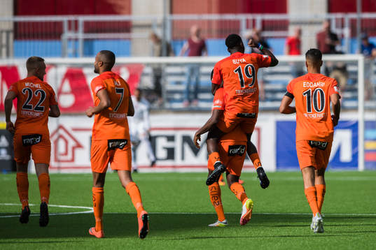 AFC Eskilstunas spelare jublar