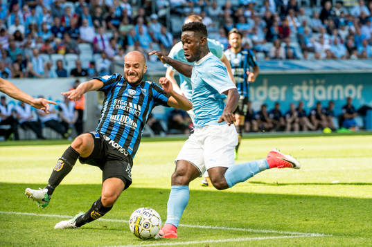 Sirius Karl Larson mot Malmö FFs Kingsley Sarfo