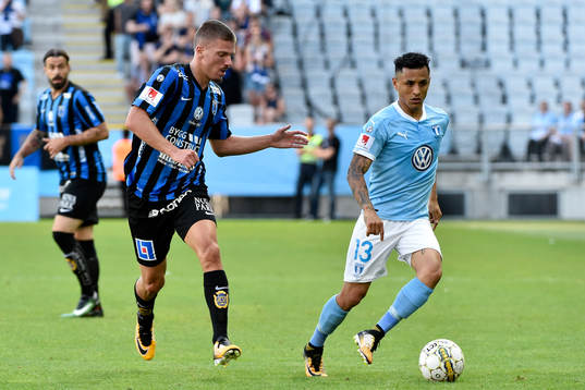 Sirius Shkodran Maholli och Malmö FFs Yoshimar Yotún