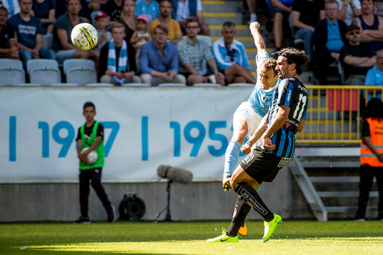 Malmö FFs Magnus Wolff Eikrem mot Sirius Alexander Nilsson