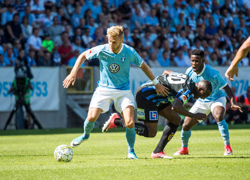 Malmö FFs Rasmus Bengtsson och Kingsley Sarfo mot Sirius