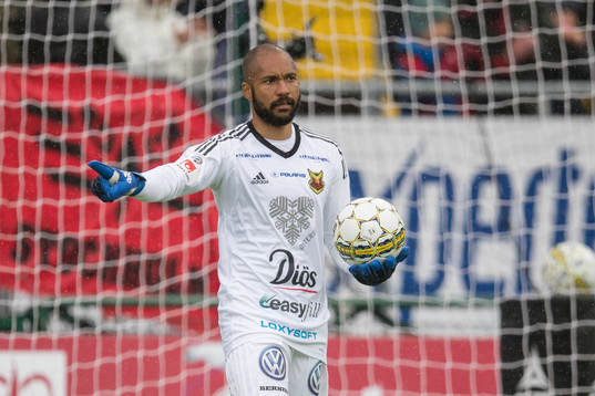 Östersunds målvakt Aly Keita