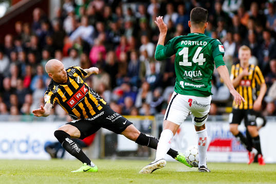 Häckens Alexander Farnerud och Jönköpings Alejandro