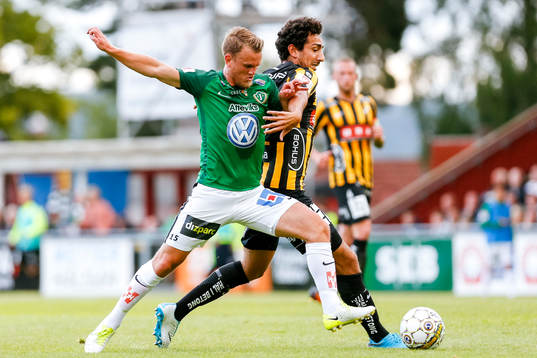 Jönköpings Stian Aasmundsen och Häckens Daleho Irandust