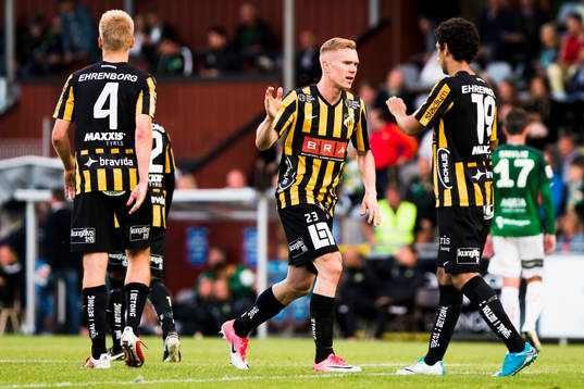 Häckens Juhani Ojala, David Engström och Daleho Irandust