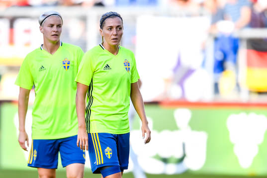 Sveriges Nilla Fischer och Linda Sembrant före