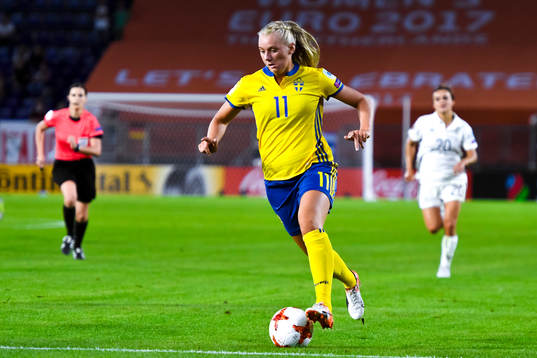 Sveriges Stina Blackstenius i fotbollsmatchen mellan