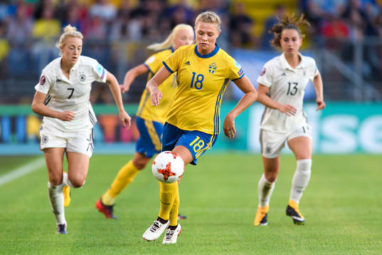 Sveriges Fridolina Rolfö i fotbollsmatchen mellan Tyskland