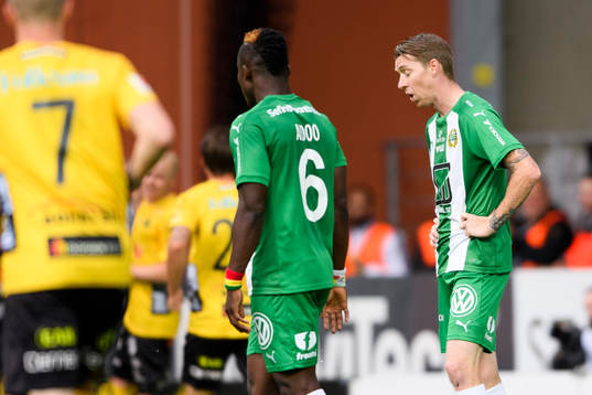 Hammarbys Birkir Már Saevarsson deppar