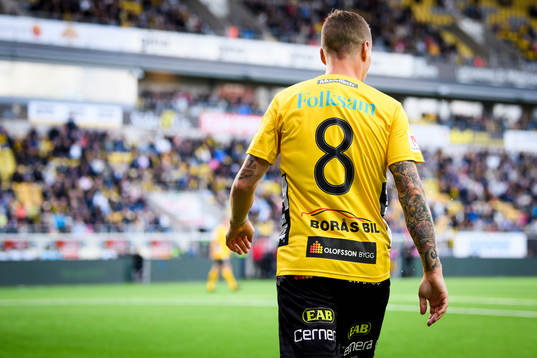 Elfsborgs Samuel Holmén (rygg)