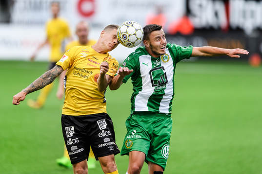 Elfsborgs Samuel Holmén och Hammarbys Jeppe Andersen