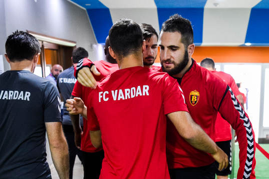 Vardars Tigran Basregjan före en fotbollsmatch mellan