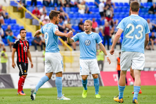 Malmö FFs Markus Rosenberg och Oscar Lewicki jublar