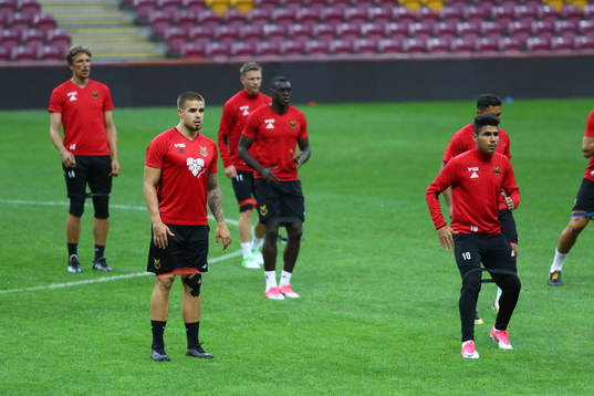 Östersunds Douglas Bergqvist och Hosam Aiesh