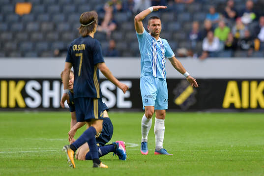 Zeljeznicars Stevo Nikolic reagerar