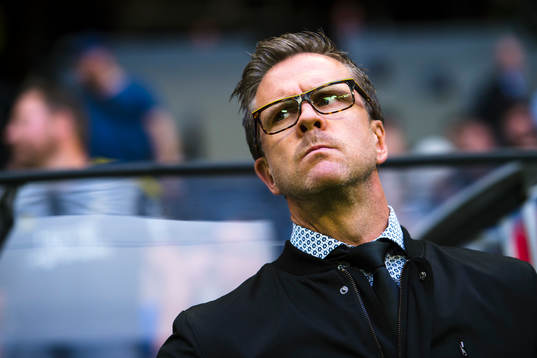 s tränare Rikard Norling före fotbollsmatchen i kvalet