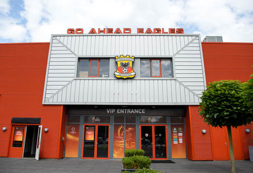 Entrén till arenan De Adelaarshorst