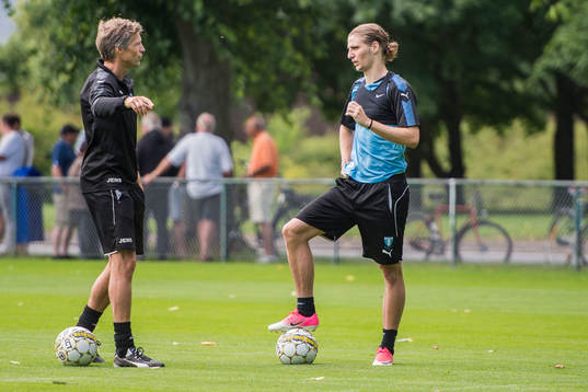 Malmö FFs assisterande tränare Jens Fjellström och Pawel