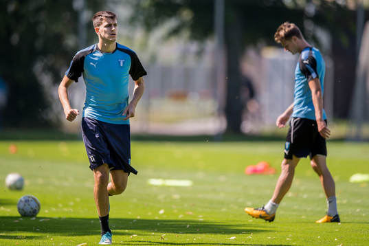 Malmö FFs Alexander Jeremejeff tränar själv
