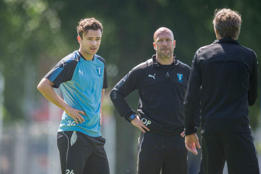 Malmö FFs Andreas Vindheim (v), assisterande tränare Olof