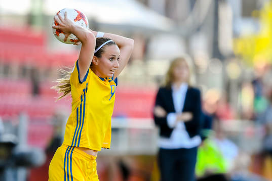 Sveriges Kosovare Asllani  i matchen mellan Sverige och