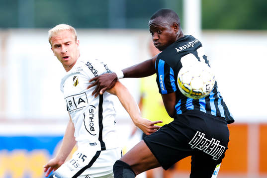 Häckens Kari Arkivuo och Sirius Moses Ogbu