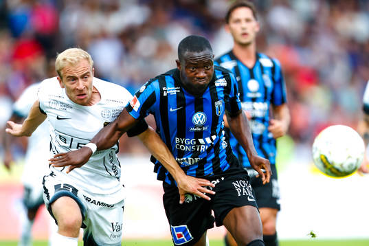 Häckens Kari Arkivuo och Sirius Moses Ogbu