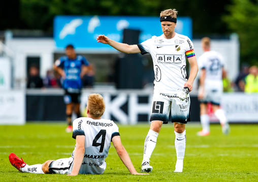 Häckens Juhani Ojala och Rasmus Lindgren  deppar