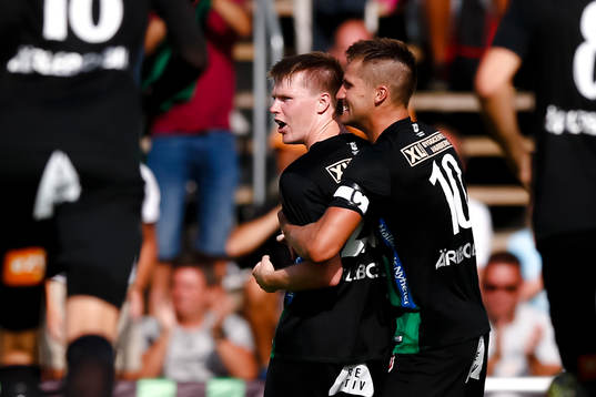 Bläddra bland fler bilder av Fotboll, Superettan, Varberg - Gefle