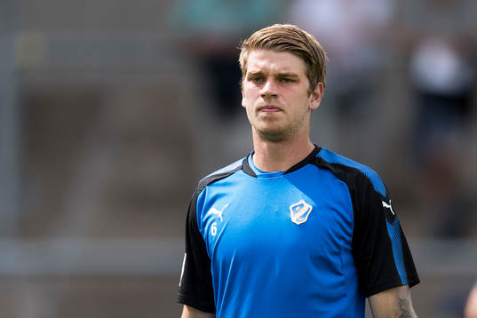 Halmstads Marcus Mathisen före fotbollsmatchen i