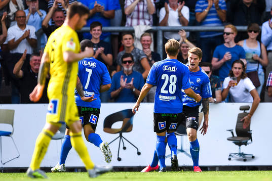 Halmstads spelare jublar