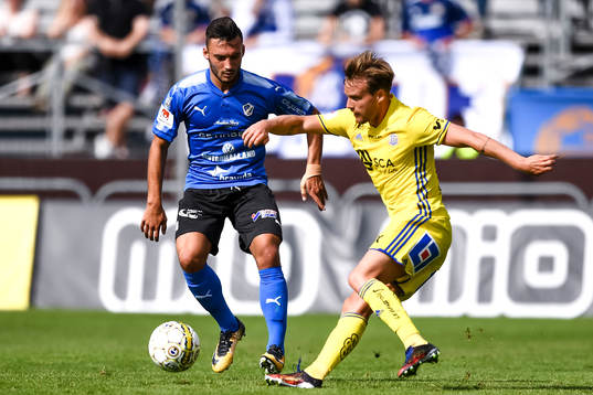 Halmstads Sead Haksabanovic och Sundsvalls Eric Larsson