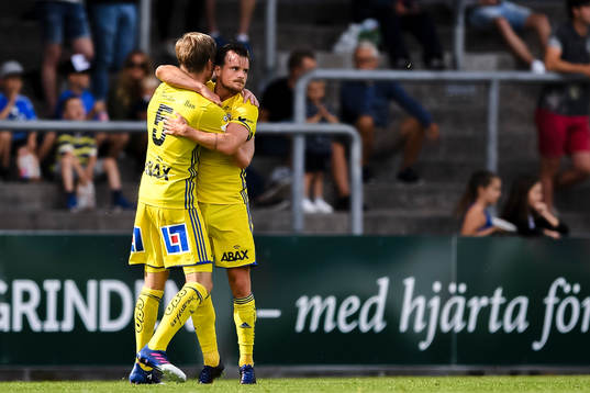 Sundsvalls Eric Björkander och Eric Larsson jublar