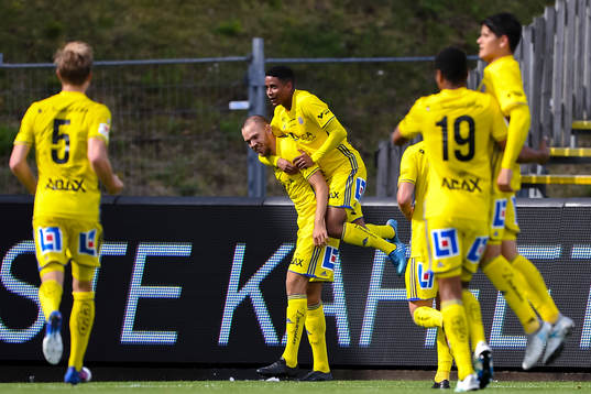 Sundsvalls Marcus Danielson jublar