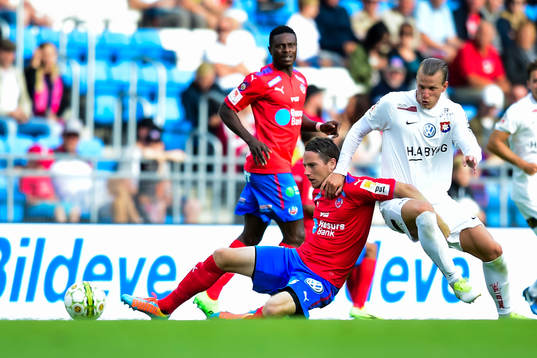 Helsingborgs Johan Persson och Örgrytes Sebastian Carlsén