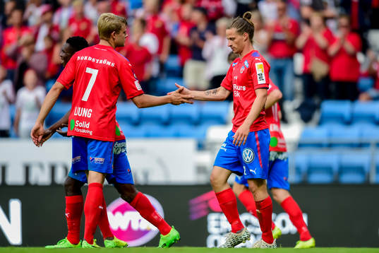 Helsingborgs Jesper Lange jublar