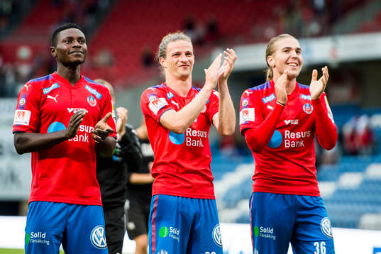 Helsingborgs Monday Samuel (v), Jesper Lange och Charlie