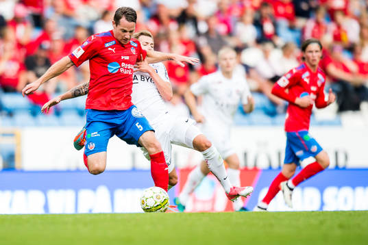 Helsingborgs Johan Persson och Örgrytes Andreas Östling