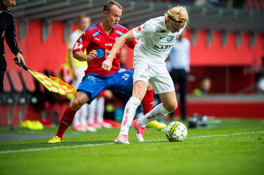 Helsingborgs Carl Wede och Örgrytes Jacob Ericsson i