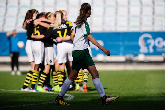 Hammarbys Fanny Michelsson deppar
