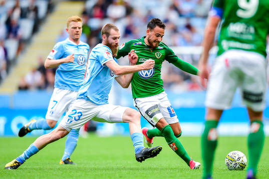 Malmö FFs Jo Inge Berget och Jönköpings Dzenis Kozica