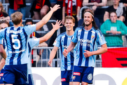 Djurgårdens Jonas Olsson jublar