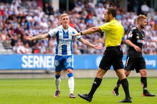 IFK Göteborgs Sören Rieks reagerar på domslut