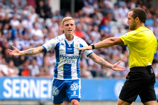 IFK Göteborgs Sören Rieks reagerar på domslut