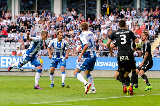 IIFK Göteborgs Sören Rieks gör 1-0