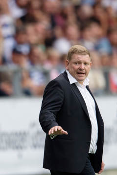 IFK Göteborgs tränare Alf Westerberg gestikulerar