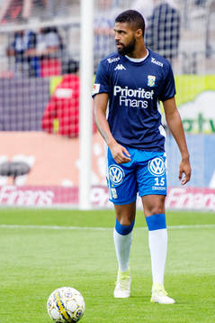 IFK Göteborgs Kristopher Da Graca värmer upp