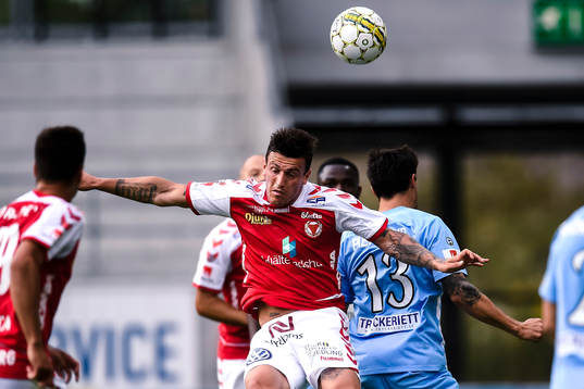 Kalmars Erton Fejzullahu och AFC Eskilstunas Thomas Piermayr