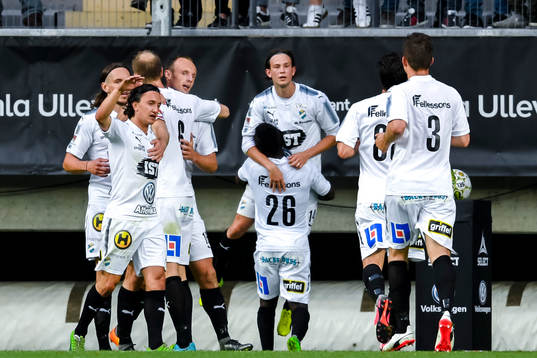 Östers Robin Östlind jublar